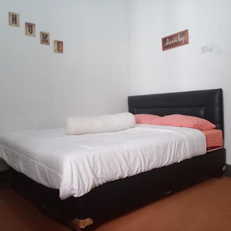 Brak Homestay Проболінґо Номер фото